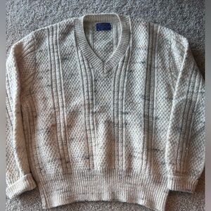 Pendleton vintage 100% virgin wool v-neck sweater XL